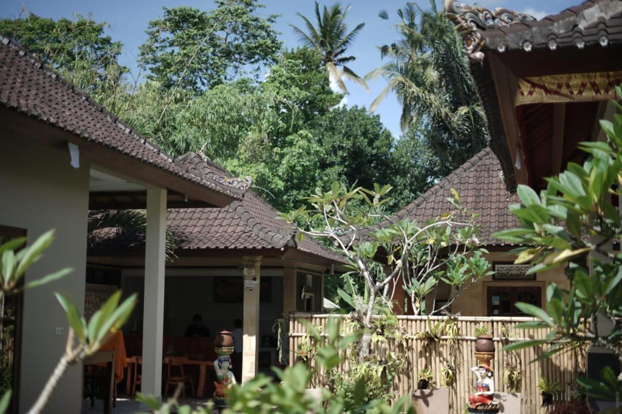 Teba Junjungan Cottages Ubud Esterno foto